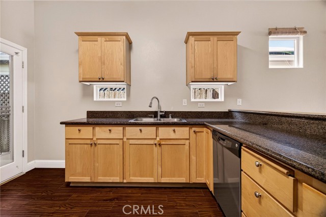 Detail Gallery Image 13 of 53 For 13 Venetian Ct, Chico,  CA 95973 - 3 Beds | 2 Baths