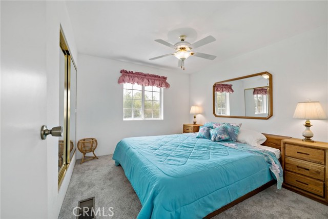 40555 Benji Lane, Hemet CA: https://media.crmls.org/medias/c7025538-0ded-4c5d-8ee8-85825b287a08.jpg