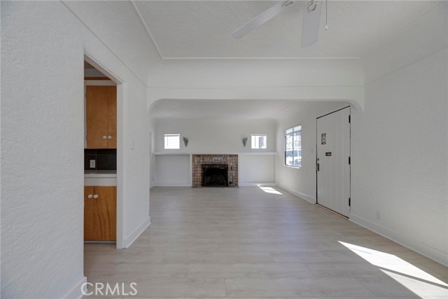 Detail Gallery Image 12 of 40 For 931 Manhattan Ave, Hermosa Beach,  CA 90254 - – Beds | – Baths