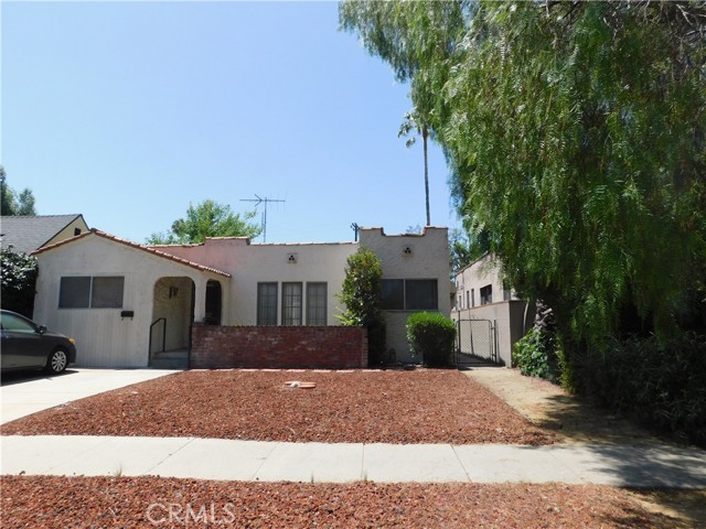 10852 Otsego Street, North Hollywood CA: https://media.crmls.org/medias/c7028f62-230c-4079-96be-ce4293c94d6c.jpg