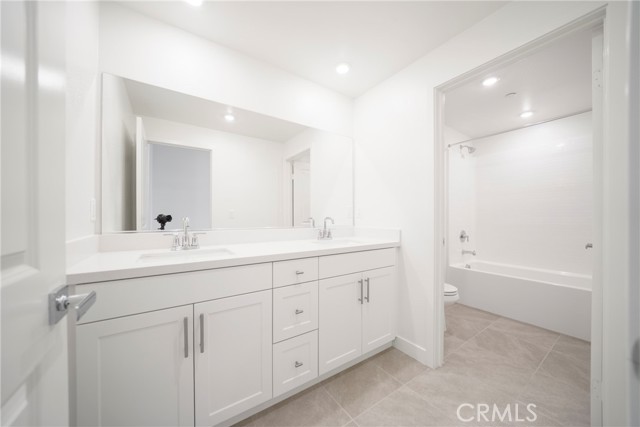 Detail Gallery Image 34 of 48 For 1816 E 1st St, Santa Ana,  CA 92705 - 3 Beds | 2/1 Baths