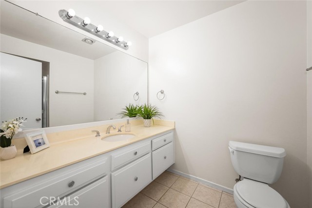 3721 Country Club Drive, Long Beach CA: https://media.crmls.org/medias/c7032e8c-3fc5-4c79-b22c-d317e37a3f83.jpg
