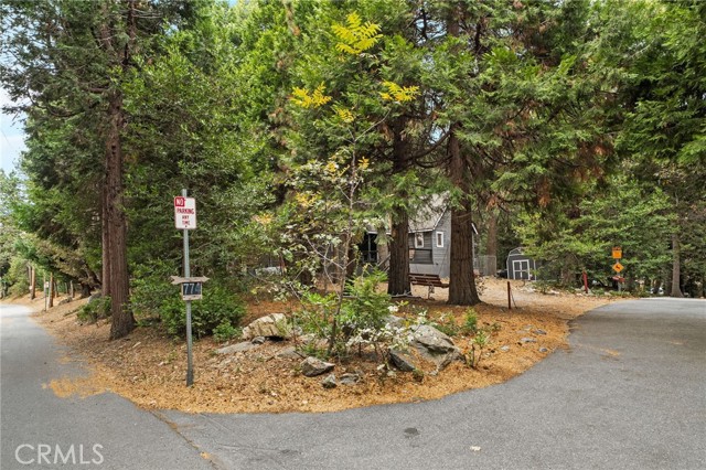 782 W Village, Crestline, CA 92325