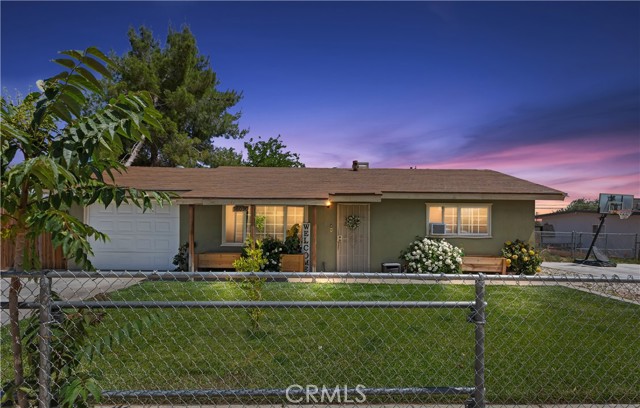 Detail Gallery Image 1 of 22 For 16090 Cajon St, Hesperia,  CA 92345 - 4 Beds | 2 Baths