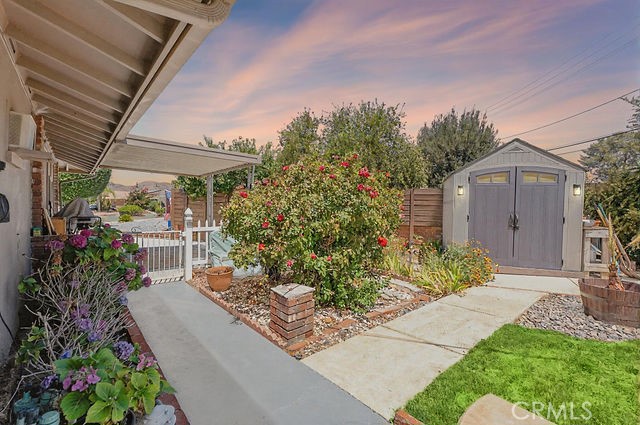 26790 E Berkey Court, Menifee CA: https://media.crmls.org/medias/c703b30b-290d-4ff8-ad0b-c5341ff65a62.jpg
