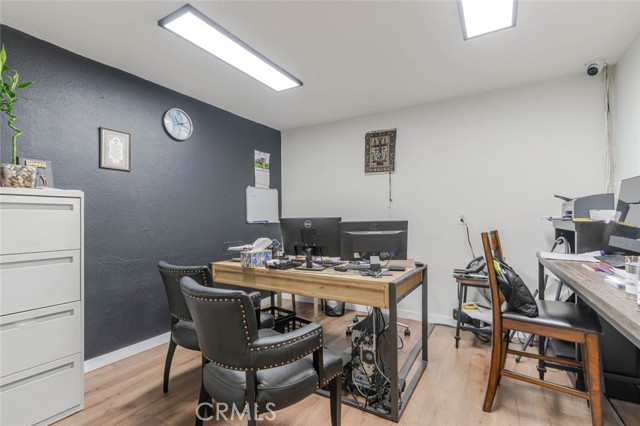  Commercial for Sale in Sun Valley, California