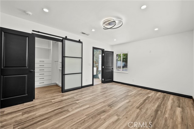 4825 San Feliciano Drive, Woodland Hills CA: https://media.crmls.org/medias/c7045008-49a0-45a0-90ac-bb4b5463ce61.jpg