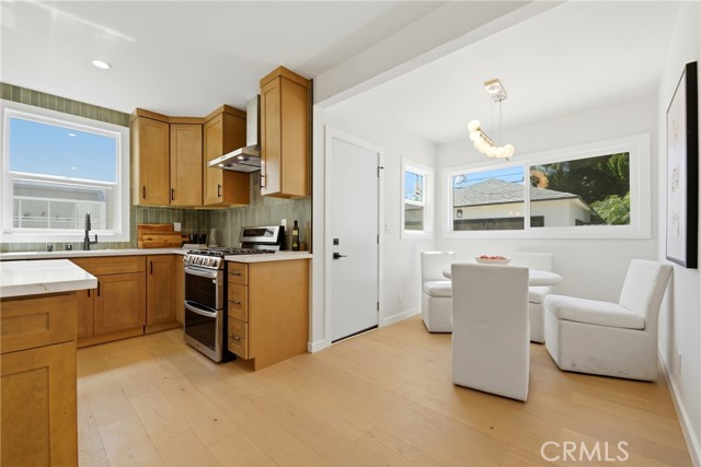 Detail Gallery Image 14 of 33 For 2563 S Bentley, Los Angeles,  CA 90064 - 3 Beds | 3 Baths