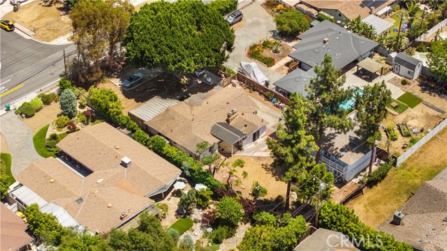 1362 Skyline Drive, North Tustin CA: https://media.crmls.org/medias/c7051743-dd80-44b9-bfef-6166d5676721.jpg