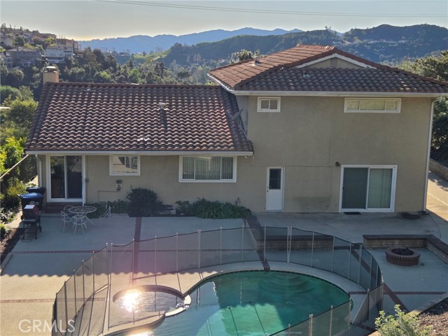 Detail Gallery Image 4 of 34 For 2420 Delisle Ct, Glendale,  CA 91208 - 4 Beds | 3 Baths