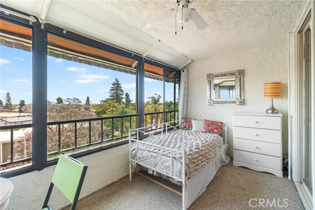 4505 California Avenue, Long Beach CA: https://media.crmls.org/medias/c705c845-9a48-4b6c-943c-54bb4d372108.jpg