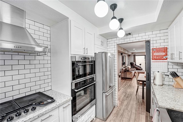 Detail Gallery Image 9 of 25 For 326 E Valencia #C,  Burbank,  CA 91502 - 2 Beds | 2/1 Baths