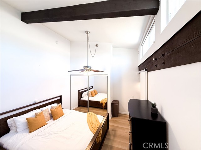 Detail Gallery Image 16 of 23 For 5460 White Oak #C338,  Encino,  CA 91316 - 1 Beds | 1/1 Baths