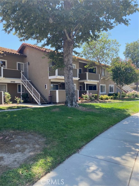 Detail Gallery Image 2 of 4 For 3702 Oak Creek Dr #H,  Ontario,  CA 91761 - 0 Beds | 1 Baths