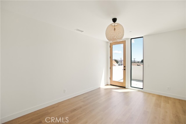 Detail Gallery Image 28 of 39 For 2671 1/2 Benedict, Los Angeles,  CA 90039 - 3 Beds | 3 Baths