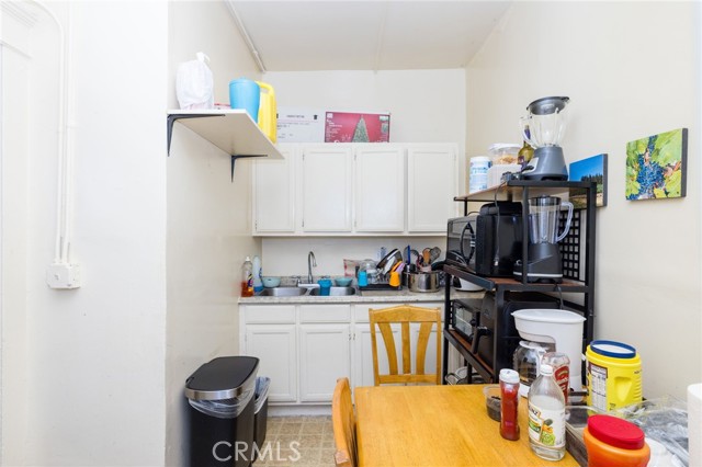 Image 11 of 19 For 694 Burlington Avenue