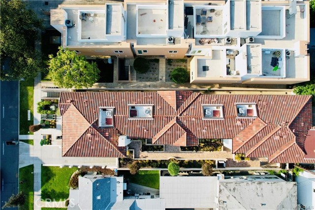 118 N Allen Ave, Pasadena CA: https://media.crmls.org/medias/c70acc7b-888c-4fe7-9d79-200237162bb3.jpg