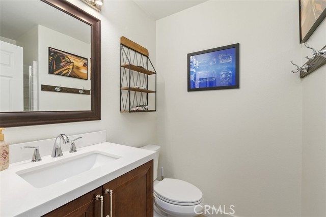 35183 Flamingo Way, Winchester CA: https://media.crmls.org/medias/c70b2ae8-19c5-48bc-b8bd-cdef1eb3e650.jpg
