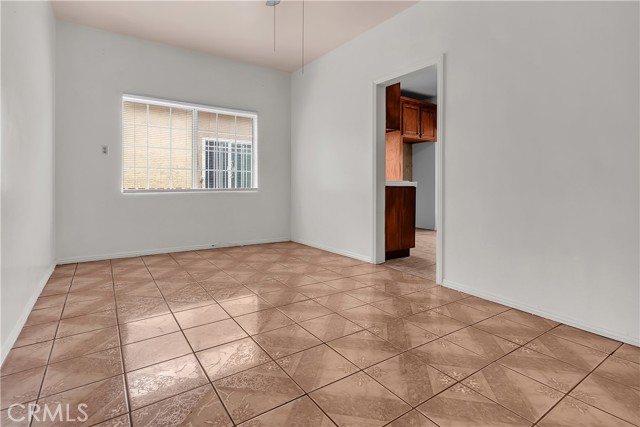 Detail Gallery Image 12 of 30 For 657 E 53rd, Los Angeles,  CA 90011 - – Beds | – Baths