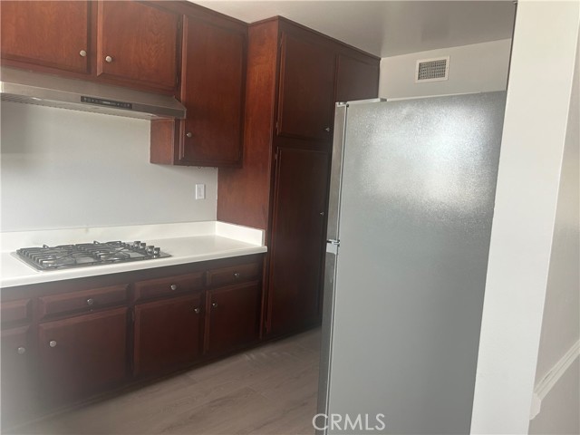 Detail Gallery Image 8 of 26 For 15500 Williams St #N,  Tustin,  CA 92780 - 3 Beds | 2 Baths