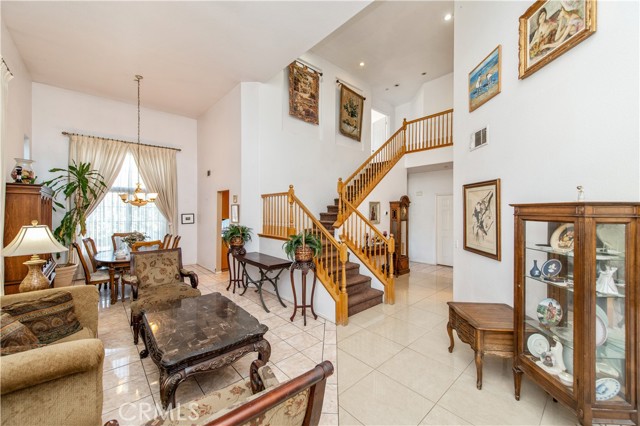 Detail Gallery Image 3 of 30 For 6541 Los Osos, Rancho Cucamonga,  CA 91701 - 5 Beds | 3 Baths