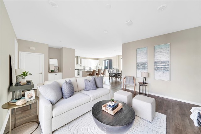 Detail Gallery Image 6 of 30 For 203 Bowery, Irvine,  CA 92612 - 3 Beds | 3 Baths