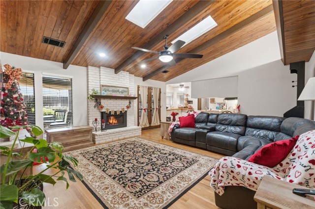 Detail Gallery Image 6 of 36 For 6479 N Blosser, Fresno,  CA 93711 - 4 Beds | 3 Baths