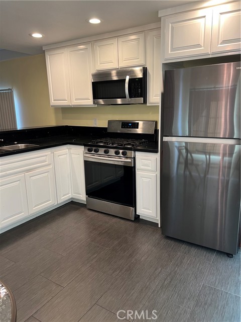 Detail Gallery Image 2 of 17 For 1502 E Carson St #26,  Carson,  CA 90745 - 1 Beds | 1 Baths