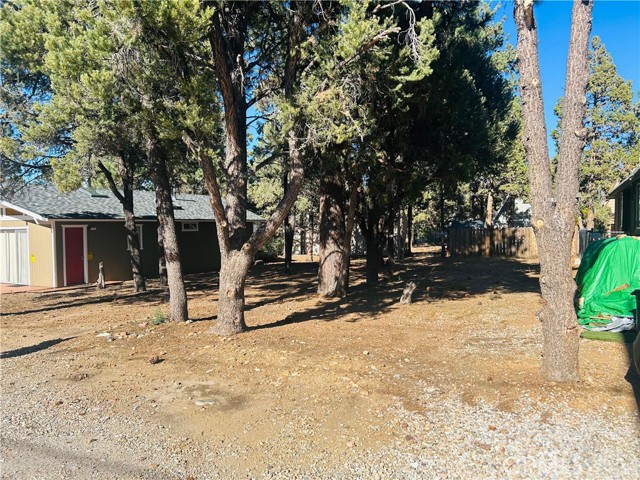 177 Sunset Lane, Big Bear CA: https://media.crmls.org/medias/c70d8117-07d4-48a4-a2b1-b2f34e10c541.jpg