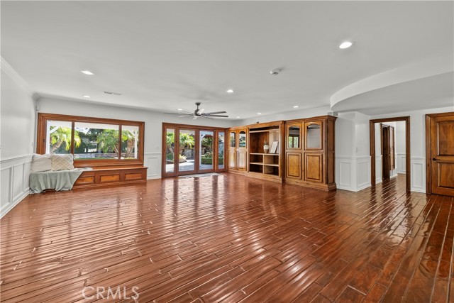 Detail Gallery Image 35 of 57 For 10132 Wish Ave, Northridge,  CA 91325 - 4 Beds | 3 Baths