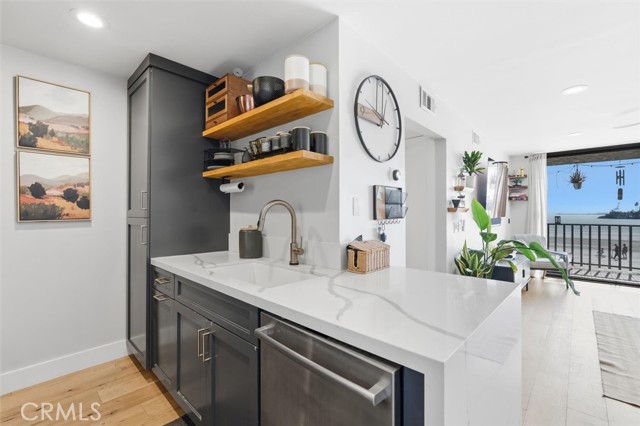 Detail Gallery Image 10 of 44 For 1140 E Ocean Blvd #141,  Long Beach,  CA 90802 - 1 Beds | 1 Baths