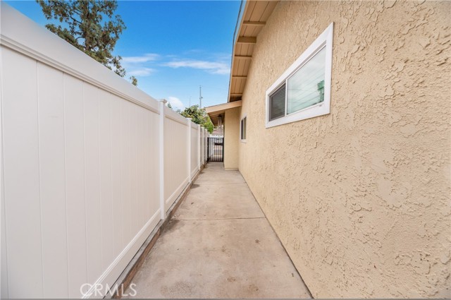 20869 Moonlake Street, Walnut CA: https://media.crmls.org/medias/c7100583-2a37-405e-825b-49a5c4e02875.jpg