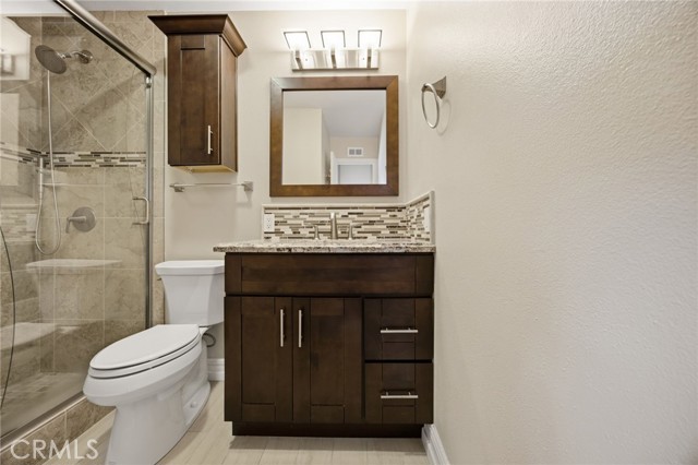 19208 Hamlin Street, 5 photo 49