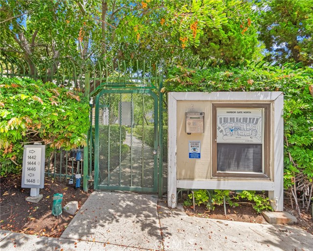 1442 Brett Place, San Pedro CA: https://media.crmls.org/medias/c710801a-e002-46a0-97b4-9648c73e5816.jpg