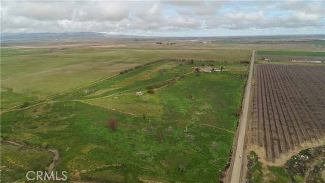 41605 Sutter Avenue, Coalinga CA: https://media.crmls.org/medias/c7109dcb-3298-48f6-a3cd-7af8f9013ab6.jpg