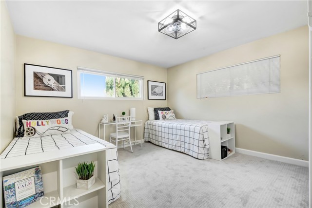 Detail Gallery Image 14 of 23 For 946 W Kendall, Corona,  CA 92882 - 3 Beds | 2 Baths