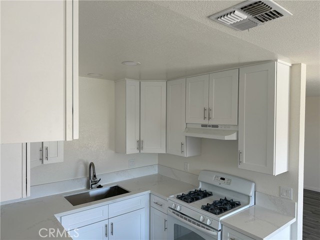 Detail Gallery Image 3 of 10 For 1837 W Hays, Banning,  CA 92220 - 2 Beds | 1/1 Baths