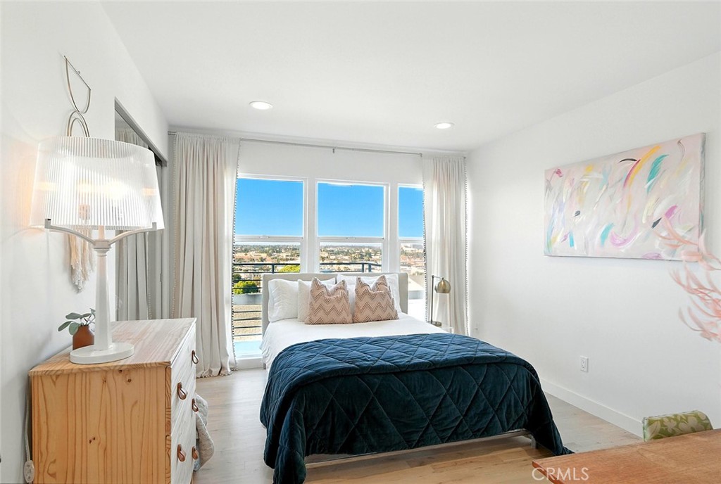 MLS #OC25133197 image #43