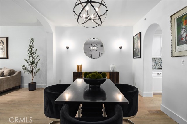 Detail Gallery Image 12 of 31 For 11740 W Sunset Bld #14,  Los Angeles,  CA 90049 - 2 Beds | 3 Baths