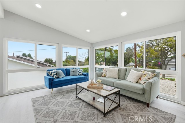 Detail Gallery Image 8 of 28 For 19 Gaucho Dr, Rolling Hills Estates,  CA 90274 - 4 Beds | 2 Baths