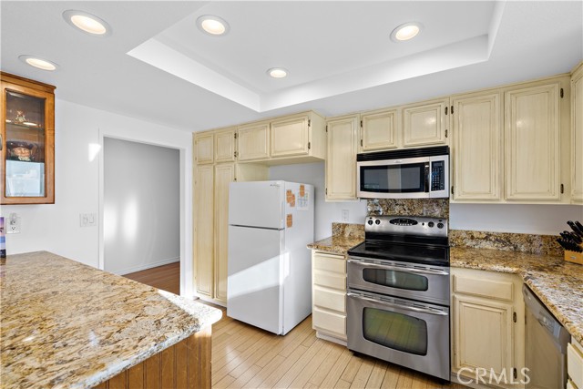 Detail Gallery Image 5 of 38 For 28402 Pacheco, Mission Viejo,  CA 92692 - 2 Beds | 2 Baths