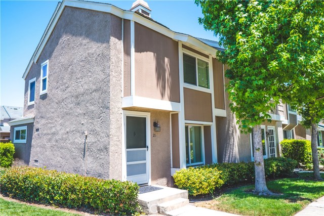 Detail Gallery Image 1 of 27 For 21 Hollowglen #43,  Irvine,  CA 92604 - 2 Beds | 1/1 Baths