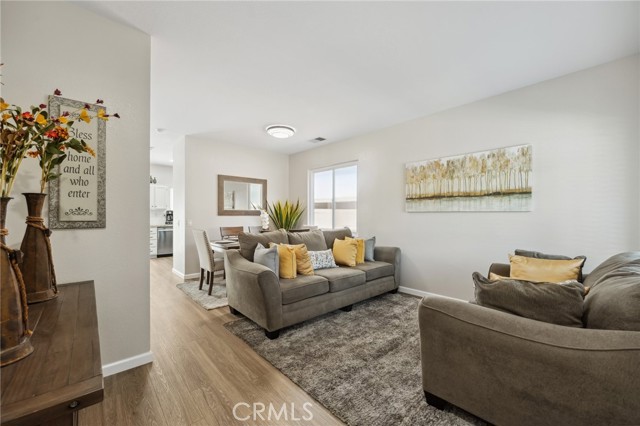 293 Belize Way, Oceanside CA: https://media.crmls.org/medias/c7143de0-6958-4171-89ef-6b5328da33cd.jpg