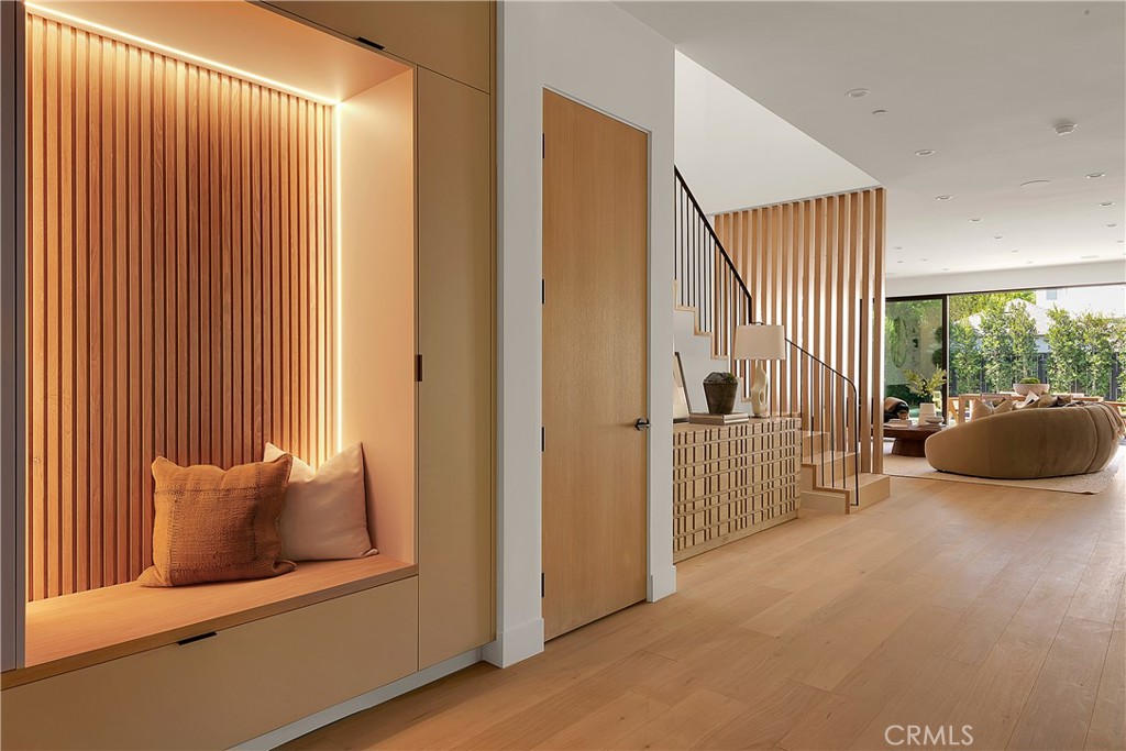 4455 Katherine AvenueSherman Oaks img 2