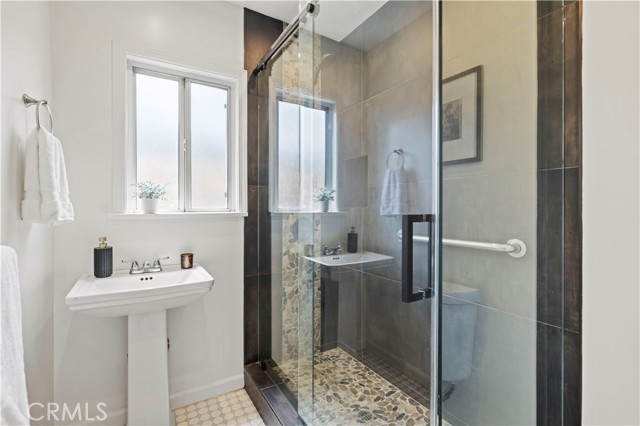 Detail Gallery Image 24 of 43 For 5834 Satsuma Ave, North Hollywood,  CA 91601 - 3 Beds | 2 Baths