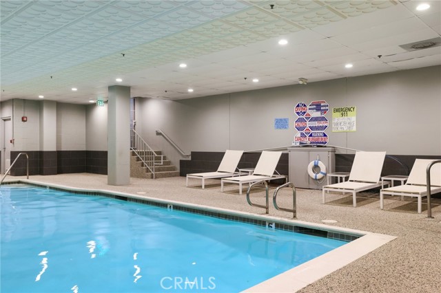 Detail Gallery Image 48 of 67 For 1040 4th #407,  Santa Monica,  CA 90403 - 3 Beds | 3/1 Baths