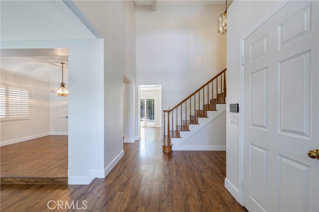 Detail Gallery Image 11 of 59 For 24004 Arminta St, West Hills,  CA 91304 - 4 Beds | 3 Baths