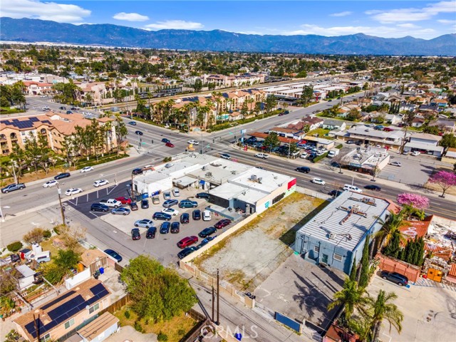 Detail Gallery Image 9 of 19 For 8830 Sierra, Fontana,  CA 92335 - – Beds | – Baths