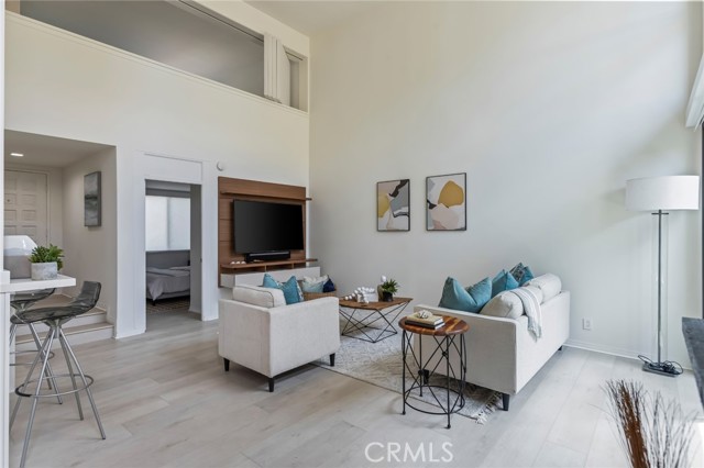1007 S Catalina Avenue, Redondo Beach CA: https://media.crmls.org/medias/c7165e97-c419-41fc-9fec-77c4a2dcf0c9.jpg