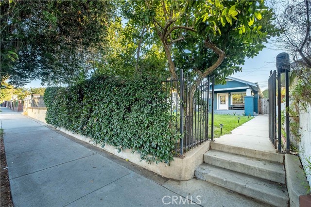 Detail Gallery Image 52 of 63 For 4562 Lomita, Los Angeles,  CA 90019 - 3 Beds | 2 Baths